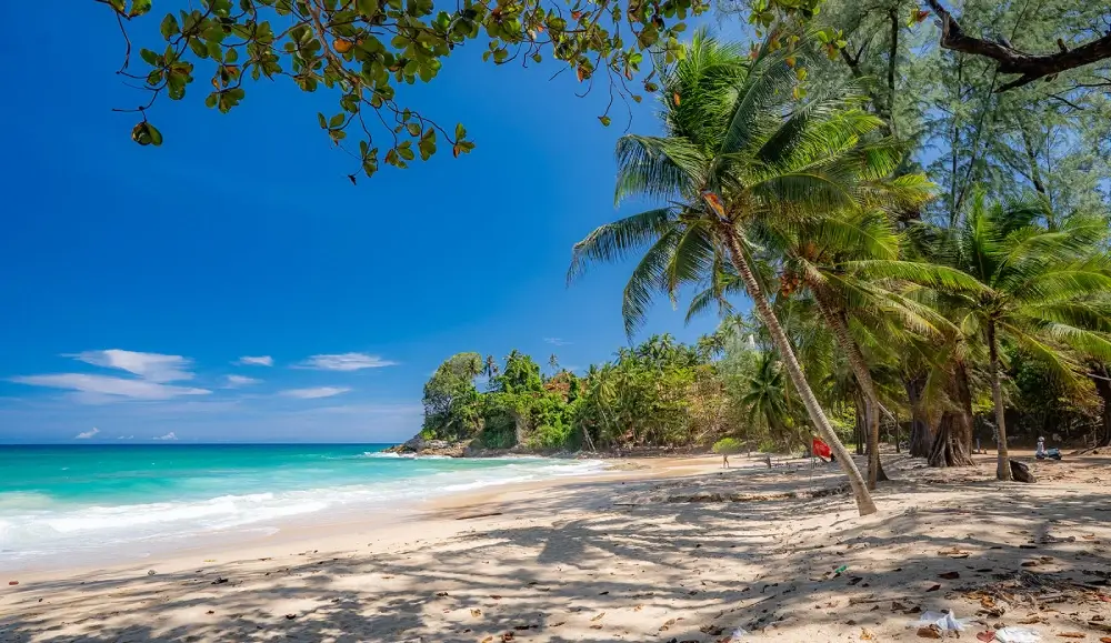 Discover Phuket Island – Explore Beaches & Attractions – 05 (1) Discover Phuket Island - Surin Beach